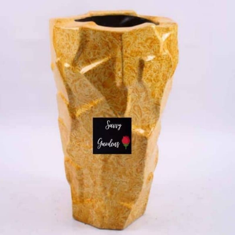 Stallion Gold Design Fibre Planter - Savvy Gardens Centre
